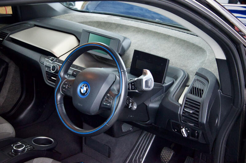 BMW I3