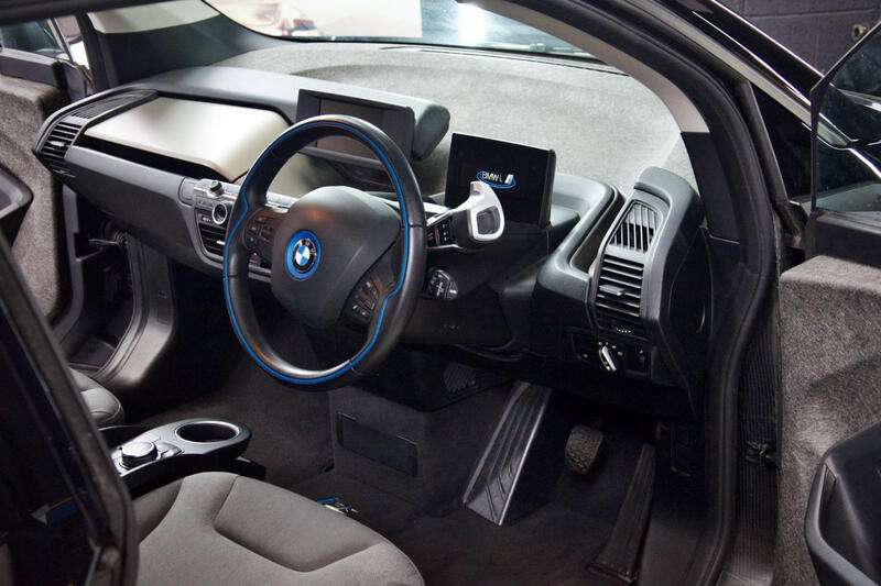 BMW I3
